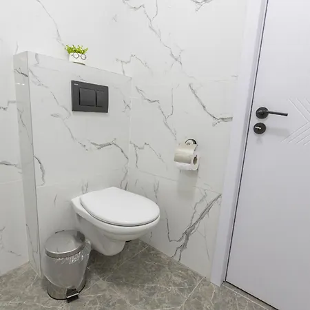 דירה The House 2