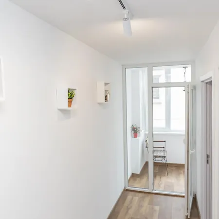 The House 2 Apartment Burgas